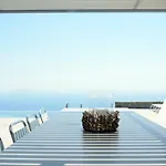 A La Grand Bleu Pensión Ellinika (Kea)