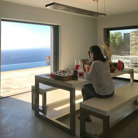 A La Grand Bleu Guest house *