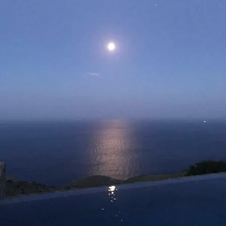 A La Grand Bleu 3* Ellinika (Kea)